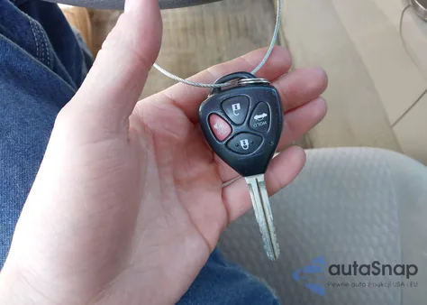 2010 Toyota Camry Le из США, поврежденный, VIN 4T4BF3EK2AR065608